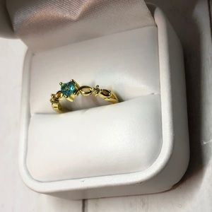 Jewelry - Dainty Yellow Gold Plated Silver Ring w/💙 Jewelry - Dainty Yellow Gold Plated Silver Ring w/💙